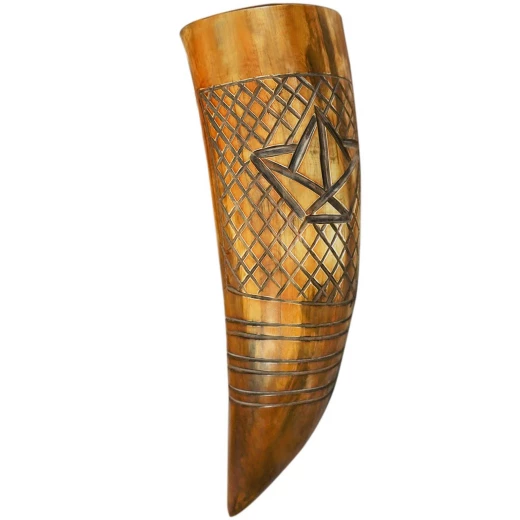 High Quality Drinking Horn 350ml with Engraving of Paper Boat on Checkered Background