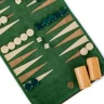 Hochwertiges, handgefertigtes Roll-Up-Backgammon-Set aus waldgrünem Wildleder