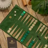 Hochwertiges, handgefertigtes Roll-Up-Backgammon-Set aus waldgrünem Wildleder